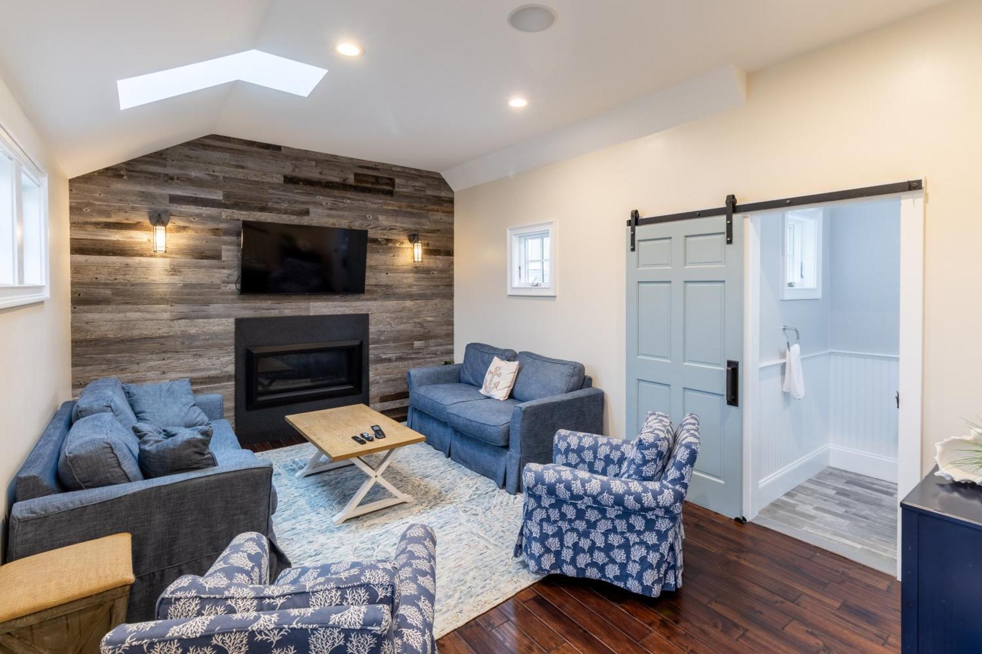 The Newport Lofts - 546 Thames Street Appartement Buitenkant foto