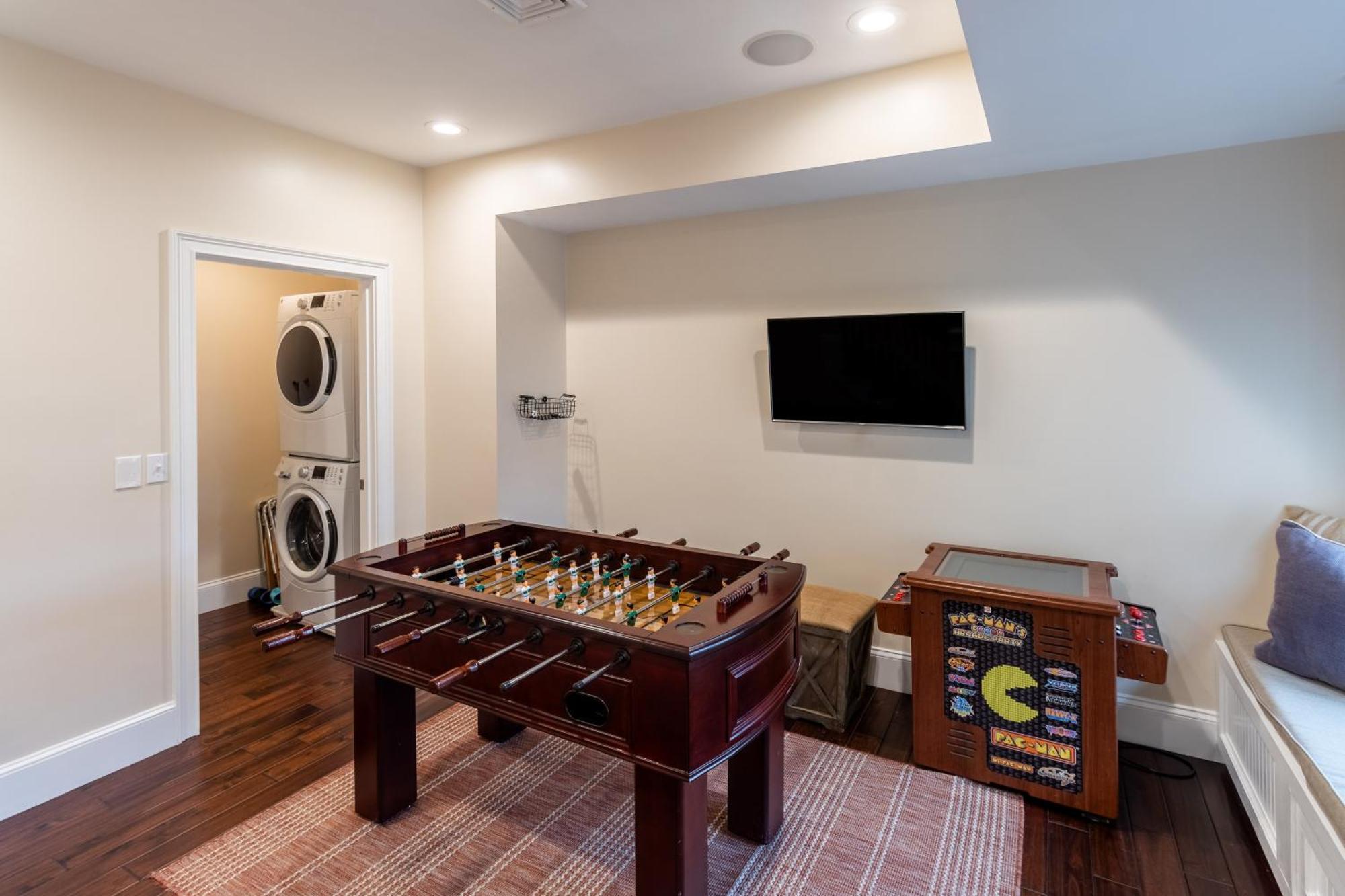 The Newport Lofts - 546 Thames Street Appartement Buitenkant foto