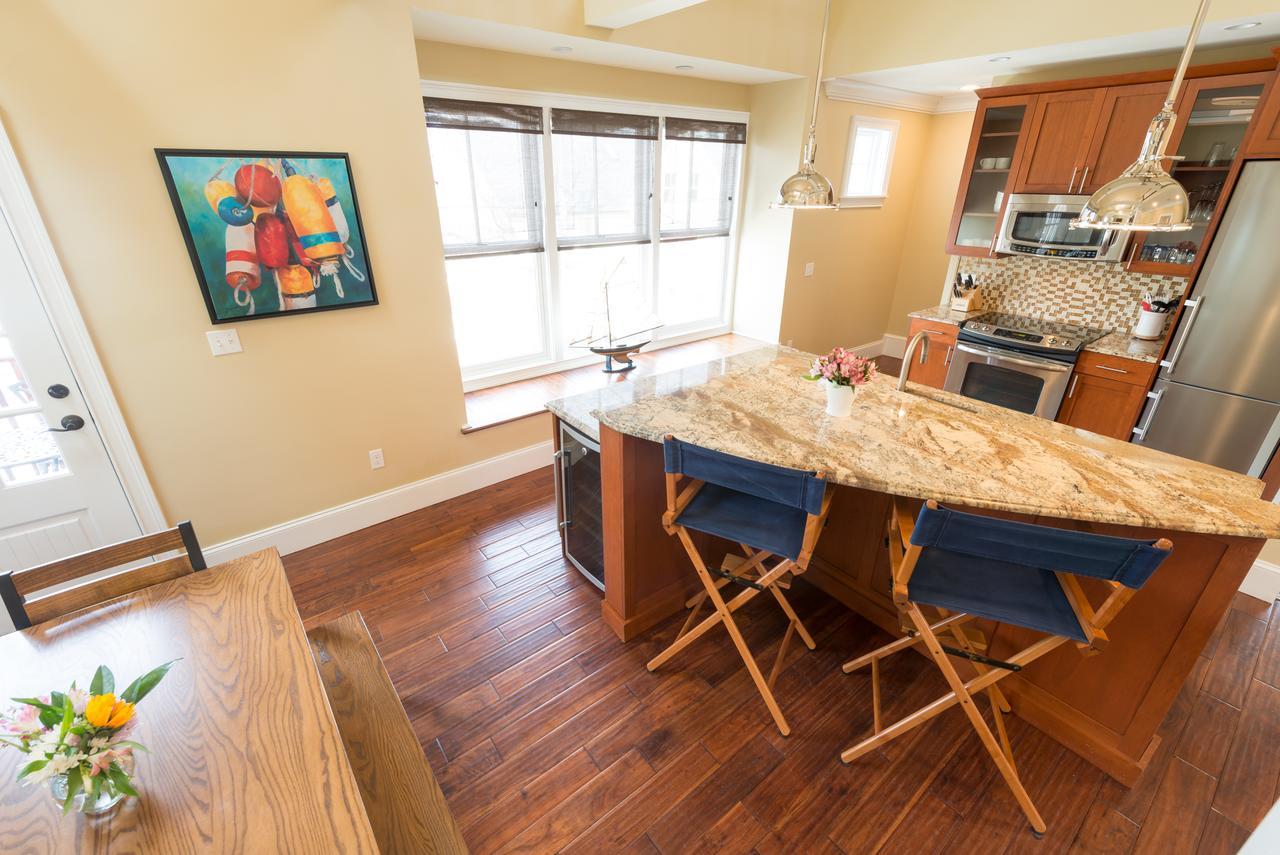 The Newport Lofts - 546 Thames Street Appartement Buitenkant foto