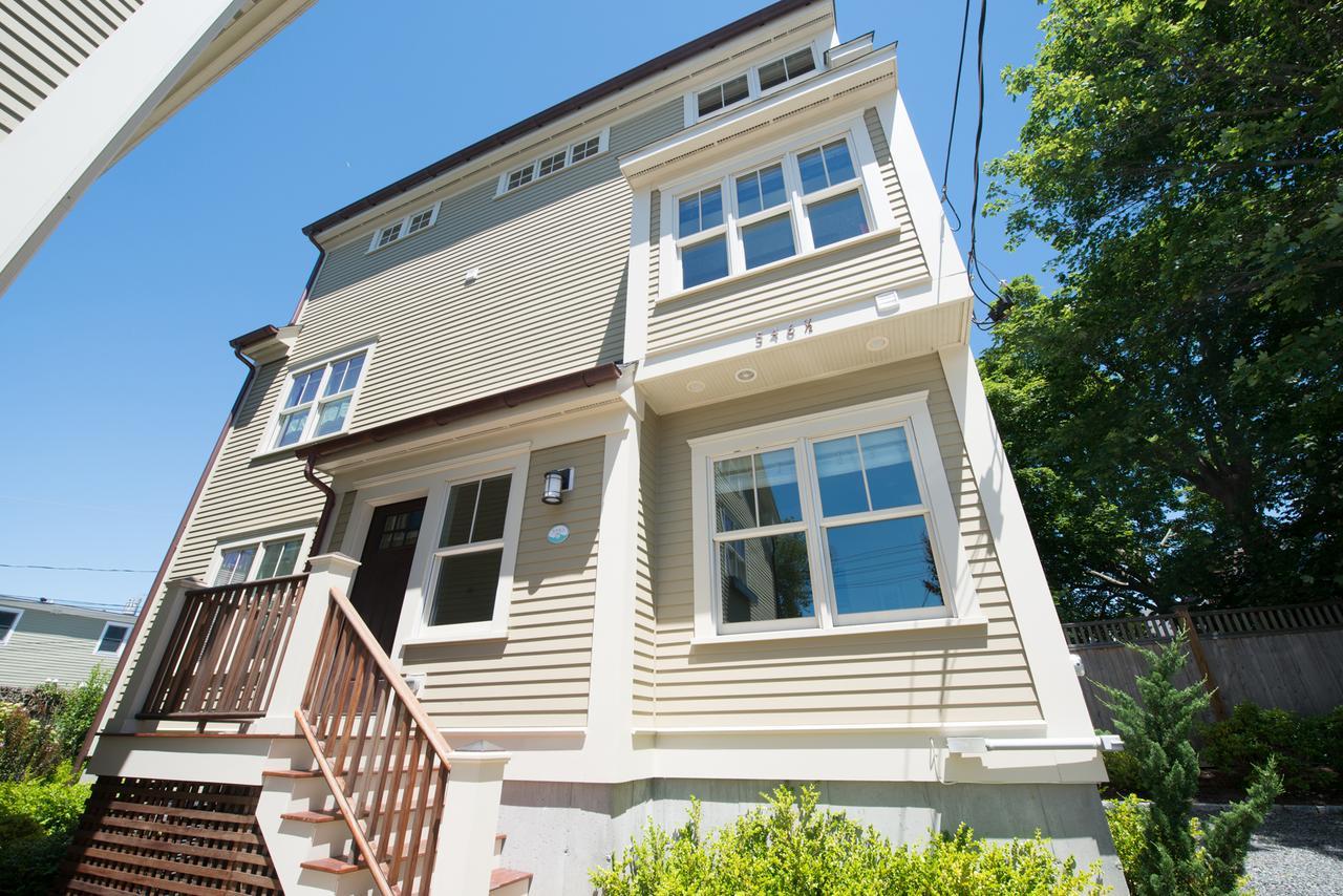 The Newport Lofts - 546 Thames Street Appartement Buitenkant foto